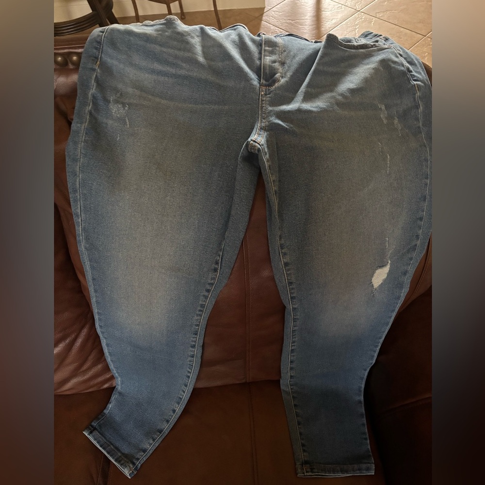 NWT Sonoma Skinny Curvy Jeans 18R- Medium Blue